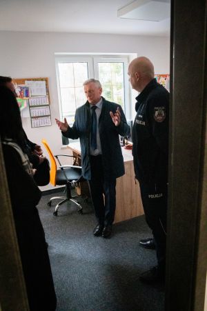 mężczyźni rozmawiają